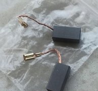 9.9元包邮10对，配博士100角磨机碳刷