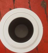 小米空气净化器滤芯，可以适配小米的机型。 外观有轻微使用痕迹